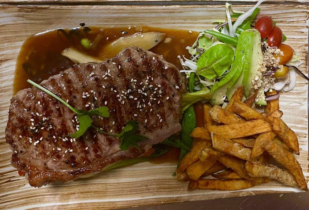 Medium Gegrilltes Rind – Entrecote